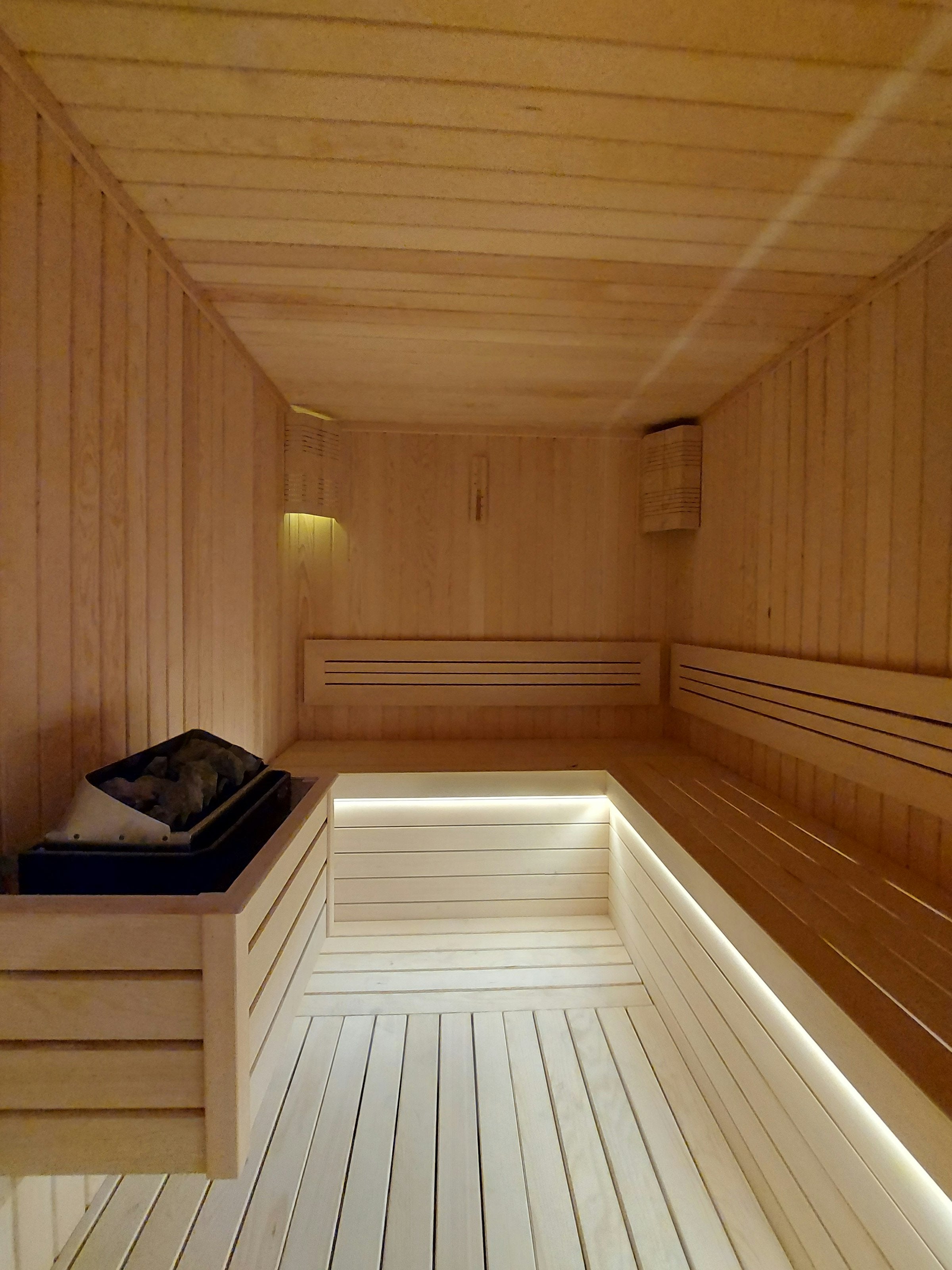 ts-brand-thermasol-saunas-hero.jpg